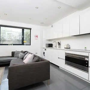 Affittacamere Pristine In Central, Londra